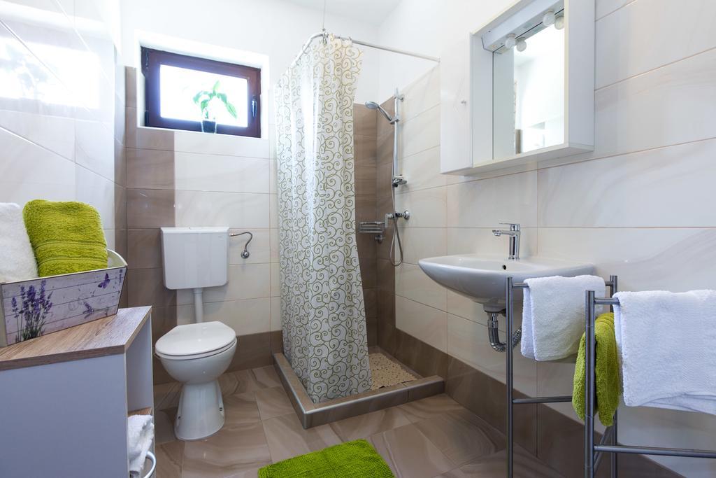 Apartment Milka Krk Town Extérieur photo